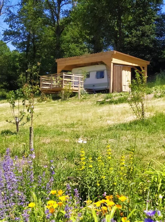 Carazen , Caravane Chauffee Saint-Silvain-Bellegarde Bagian luar foto